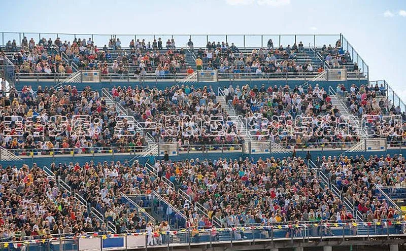 williamhill体育在线平台金山办公王者步履：王一博的运动生活与潜能展现